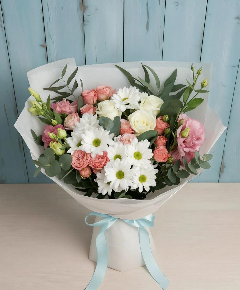 Букет цветов из: Розы, Лизиантусы и Хризантемы в Александровке Воронежской области