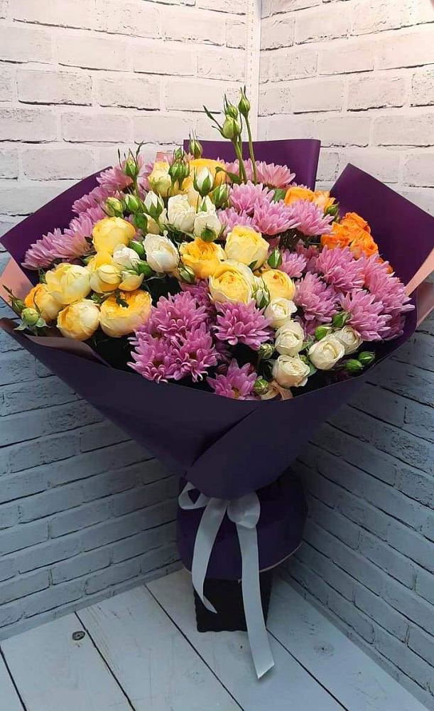 Букет цветов из: Хризантемы и Розы в Александровке Воронежской области