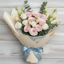 Букет цветов из:  Лизиантусы #REPLACE_PRED# Александровке Воронежской области