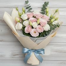 Букет цветов из:  Лизиантусы в Александровке Воронежской области