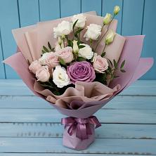 Букет цветов из:  Розы и Лизиантусы в Александровке Воронежской области