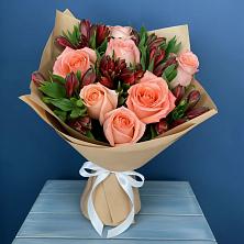 Букет цветов из:  Розы и Альстромерии в Александровке Воронежской области