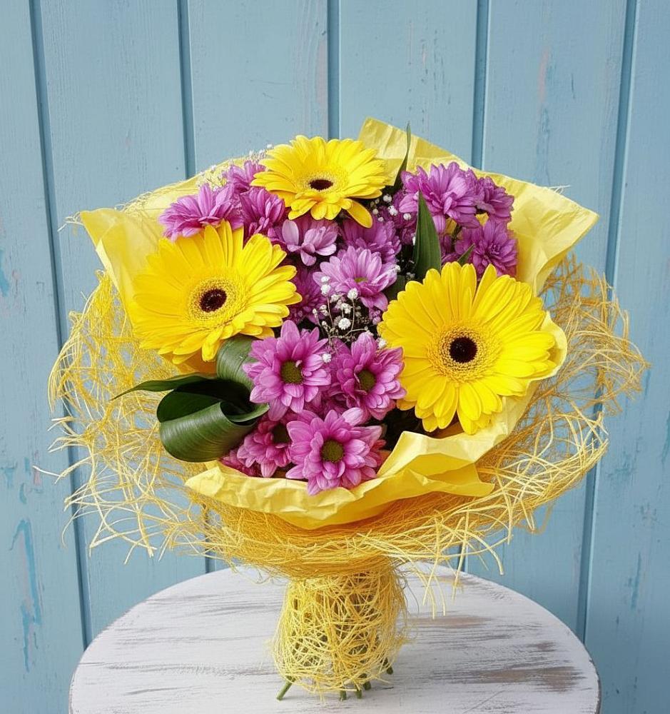 Букет цветов из: Хризантемы и Герберы в Александровке Воронежской области