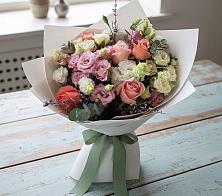 Букет цветов из:  Розы, Лизиантусы и Гвоздики в Александровке Воронежской области