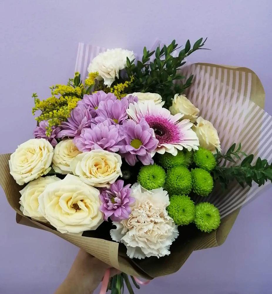 Букет цветов из: Хризантемы, Розы, Гвоздики и Герберы в Александровке Воронежской области